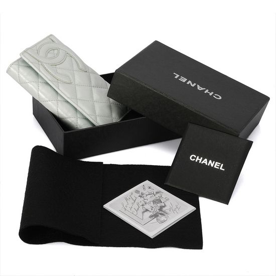 High Quality Chanel CC Logo Bi-Fold Wallets A26722 White